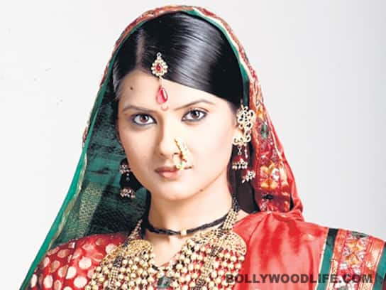 Bigg Boss 5: Kratika Sengar says 'yes' - Bollywood News & Gossip, Movie ...