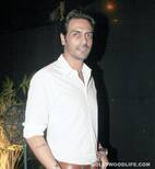 Arjun Rampal all set to wear the hat of a writer in Roy?