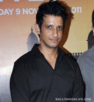 Where did Sharman Joshi see a ghost?