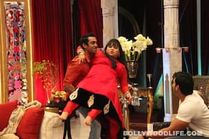 The Bachelorette India: Mallika Sherawat challenges contestants to lift Bharti Singh
