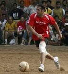 Will Salman Khan support a football team?