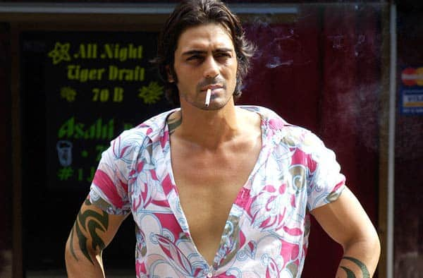 Arjun Rampal in Ek Ajnabee (2005)