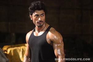 How did Vidyut Jamwal save a stuntman on the sets of Bullett Raja? Watch video!