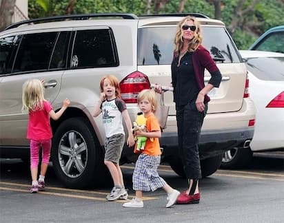 Julia Roberts And Kids 2013