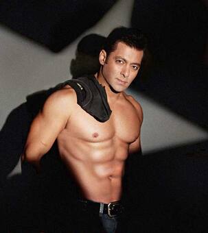 Salman Khan’s abs are NOT graphically enhanced!