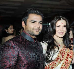 Sachiin Joshi and Urvashi Sharma become proud parents of a baby girl!