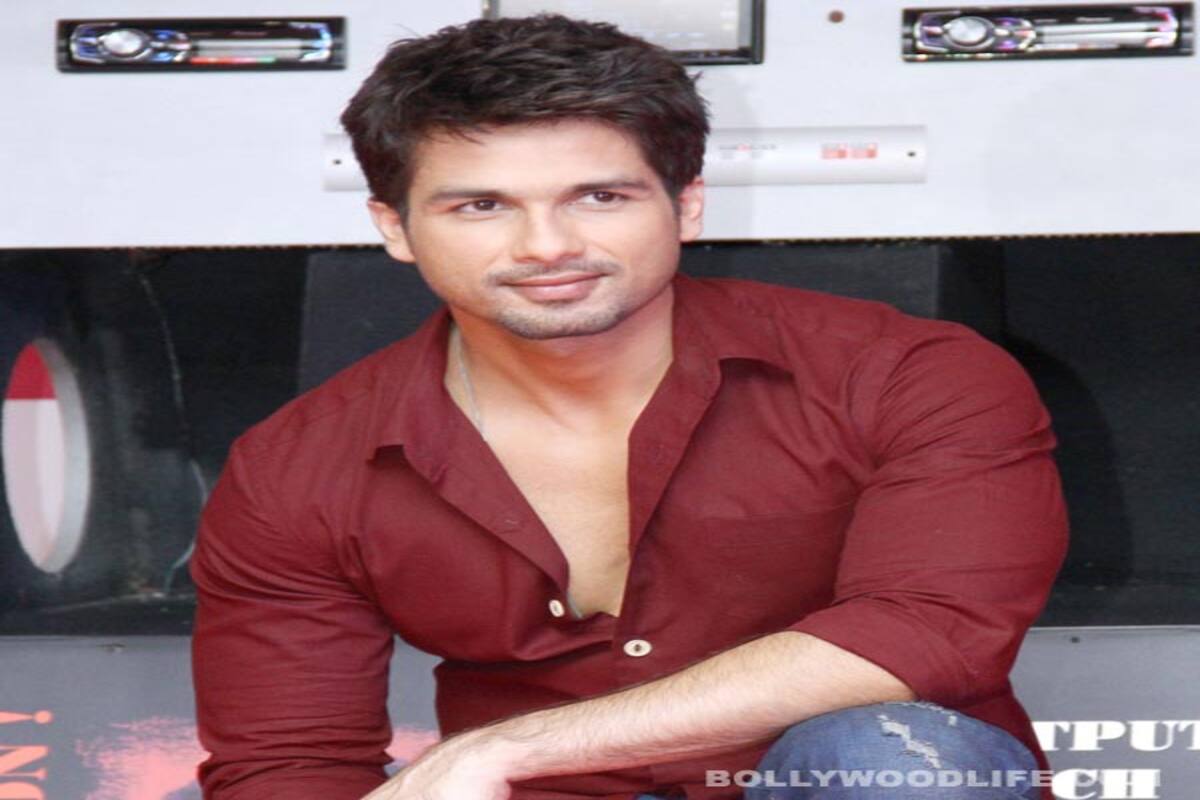 Shahid Kapoor Happy Birthday Bollywood News Gossip Movie Reviews Trailers Videos At Bollywoodlife Com Please contact us if you want to publish a shahid kapoor wallpaper. shahid kapoor happy birthday