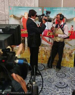 Amitabh Bachchan finally behind the camera – View pic!
