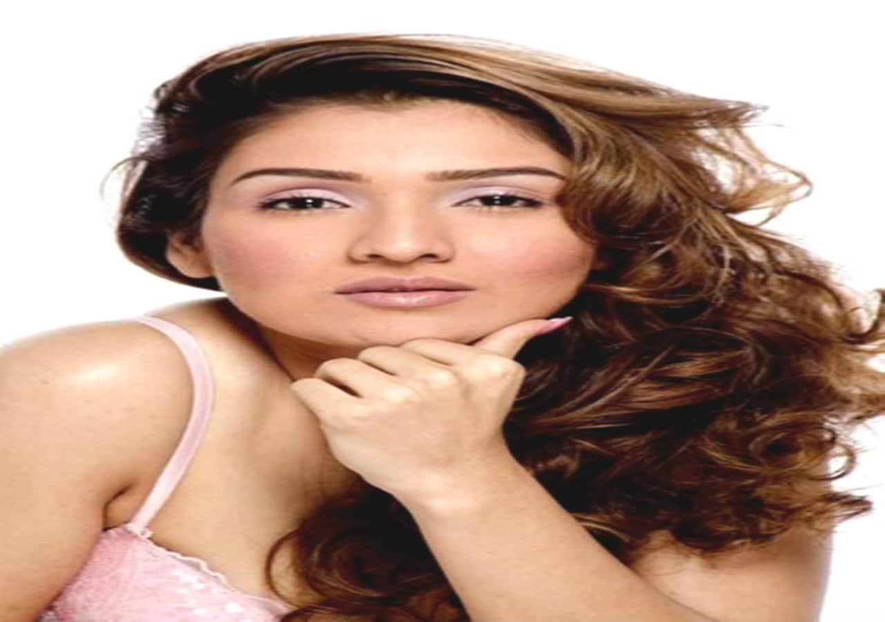 After Alia Bhatt and Shraddha Kapoor, Govinda's daughter Narmmadaa to enter  B-town! - Bollywood News \u0026 Gossip, Movie Reviews, Trailers \u0026 Videos at  Bollywoodlife.com, image size:1280x900