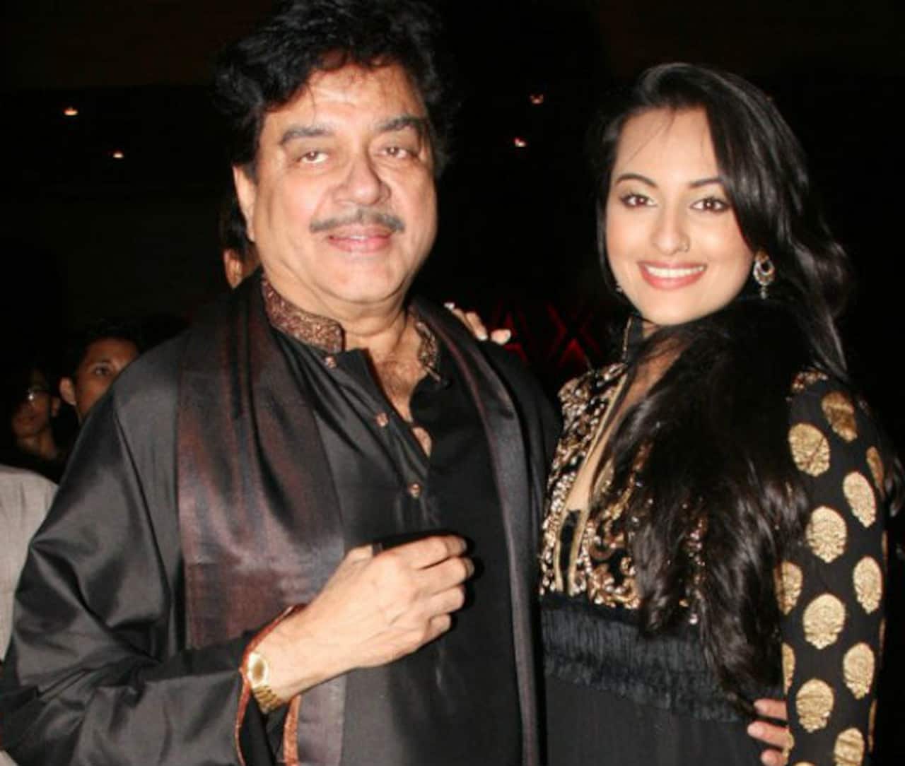 Sonakshi Sinha To Share Screen Space With Dad Shatrugan Sinha Bollywood News And Gossip Movie