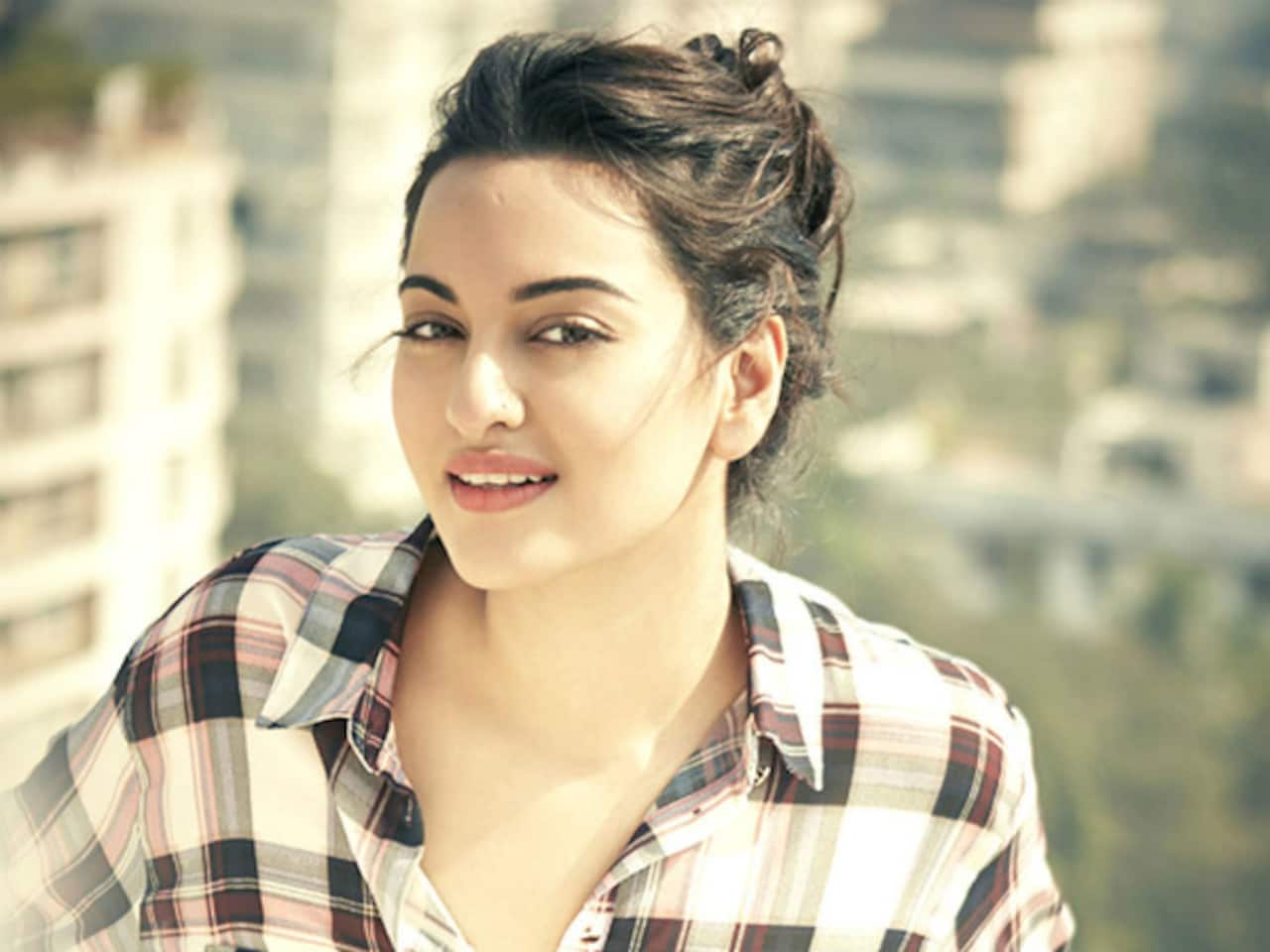 Sonakshi Sinha I Dont Think I Have Any Friends In The Industry 