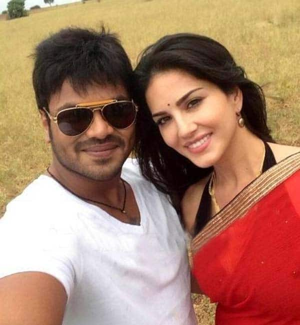 Sani Sex Vid - Current Teega: Sexy Sunny Leone and Manchu Manoj click a selfie! -  Bollywood News & Gossip, Movie Reviews, Trailers & Videos at  Bollywoodlife.com