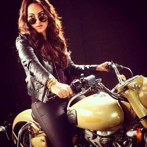 Have you seen Sonakshi Sinha on a sone ki bike? View pic!