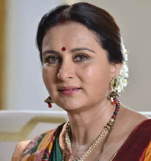 Why is Poonam Dhillon's Ekk Nayi Pehchaan going off air?