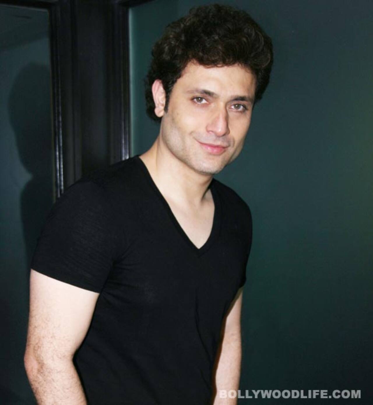 shiney-ahuja-anil-kapoor-hugged-me-at-the-airport-and-said-welcome