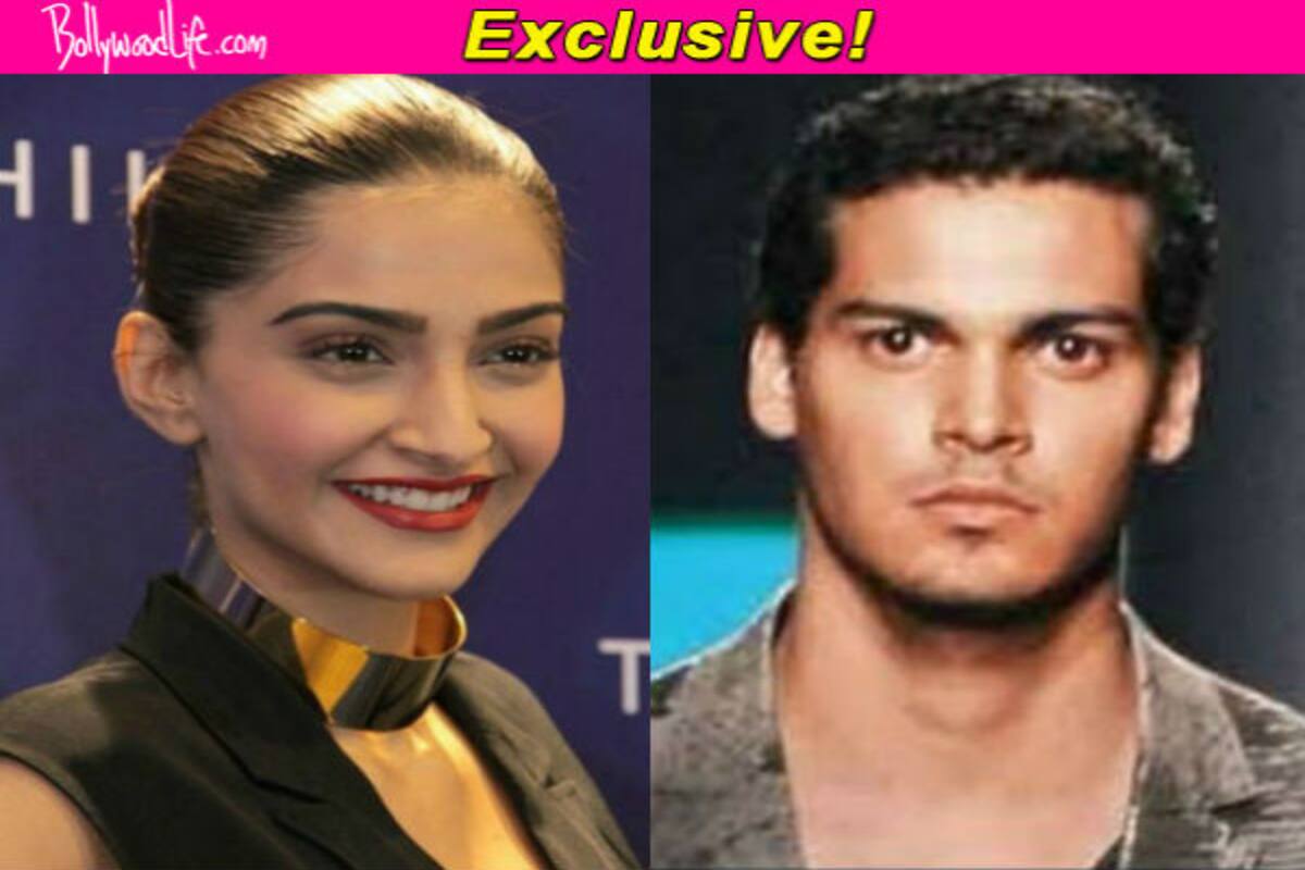 Hot Scoop Sonam Kapoor S Boyfriend Sahir Berry Moves To Mumbai To Be Closer To Her Bollywood News Gossip Movie Reviews Trailers Videos At Bollywoodlife Com Dilansir dari miss malini, sonam dan sahir disebut sudah menjalin asmara sejak setahun belakangan.