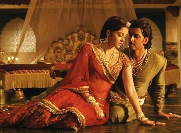 Aishwarya Rai Bachchan and Hrithik Roshan in Jodha Akbar