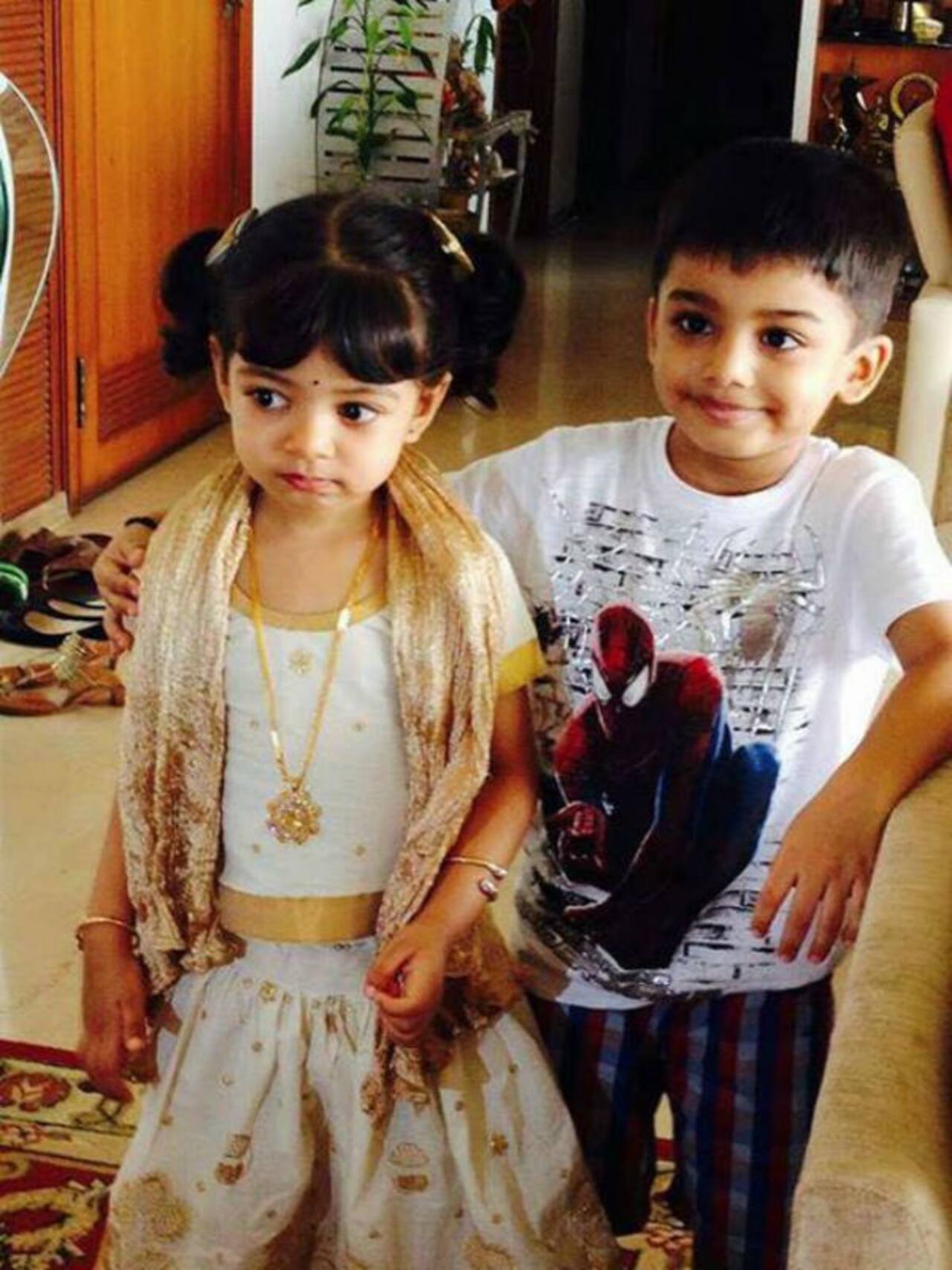 Pongal special: Aishwarya Rai Bachchan's daughter Aaradhya sports  traditional wear for her play date- view pic! - Bollywood News & Gossip,  Movie Reviews, Trailers & Videos at 