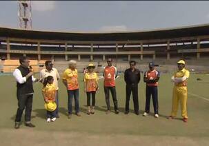 CCL 5: Jiiva's Chennai Rhinos beat Riteish Deshmukh's Veer Marathi by 9 wickets!