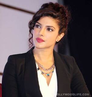 After Reditt AMA chat nightmare, Priyanka Chopra joins Viber public chat!