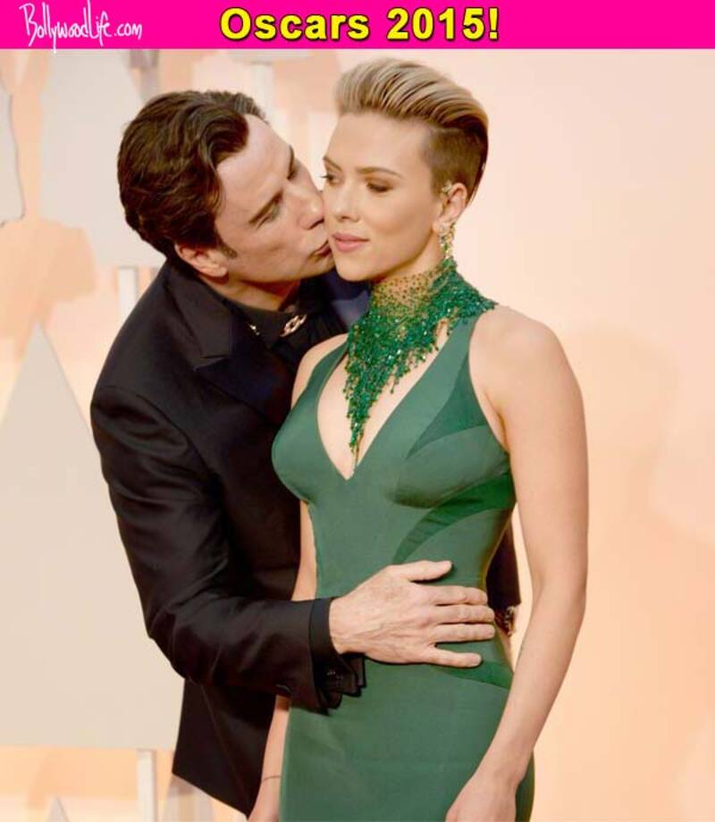 Oscars 2015 When John Travolta Awkwardly Kissed Scarlett Johansson Bollywood News And Gossip 9368