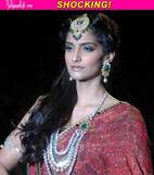 Sonam Kapoor's diamond necklace worth Rs 5 lakh gets stolen!