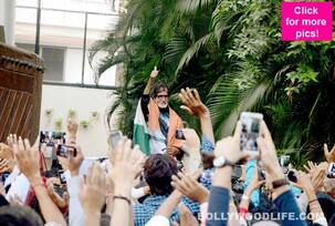 Amitabh Bachchan drapes the National flag on India's victory against Pakistan - view pic!