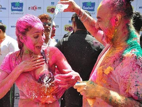 A look at Sunny Leone, Poonam Pandey and Sofia Hayats Dirty Holi pics! pic pic