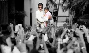 What do Amitabh Bachchan and Aaradhya talk about?