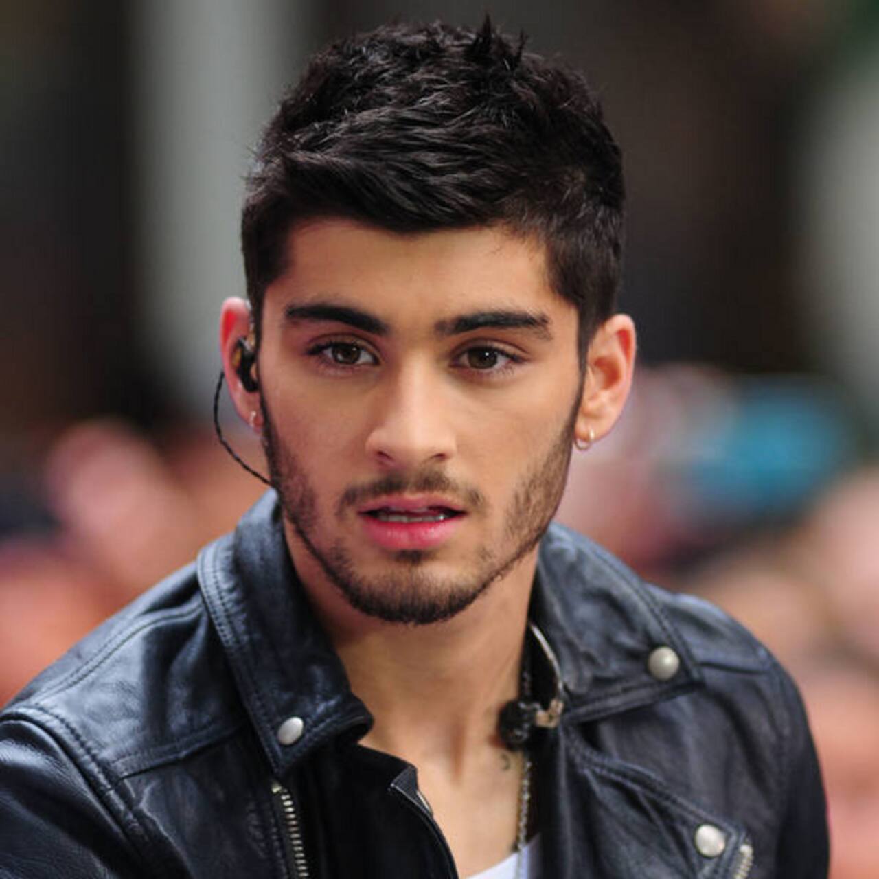 Zayn Malik Thanks Members Of One Direction At The Asian Awards Bollywood News And Gossip Movie 