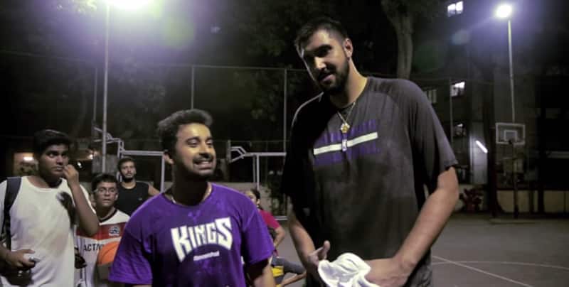 Rannvijay Singh Singha plays basketball with NBA’s first Indian origin player Sim Bhullar - watch video!