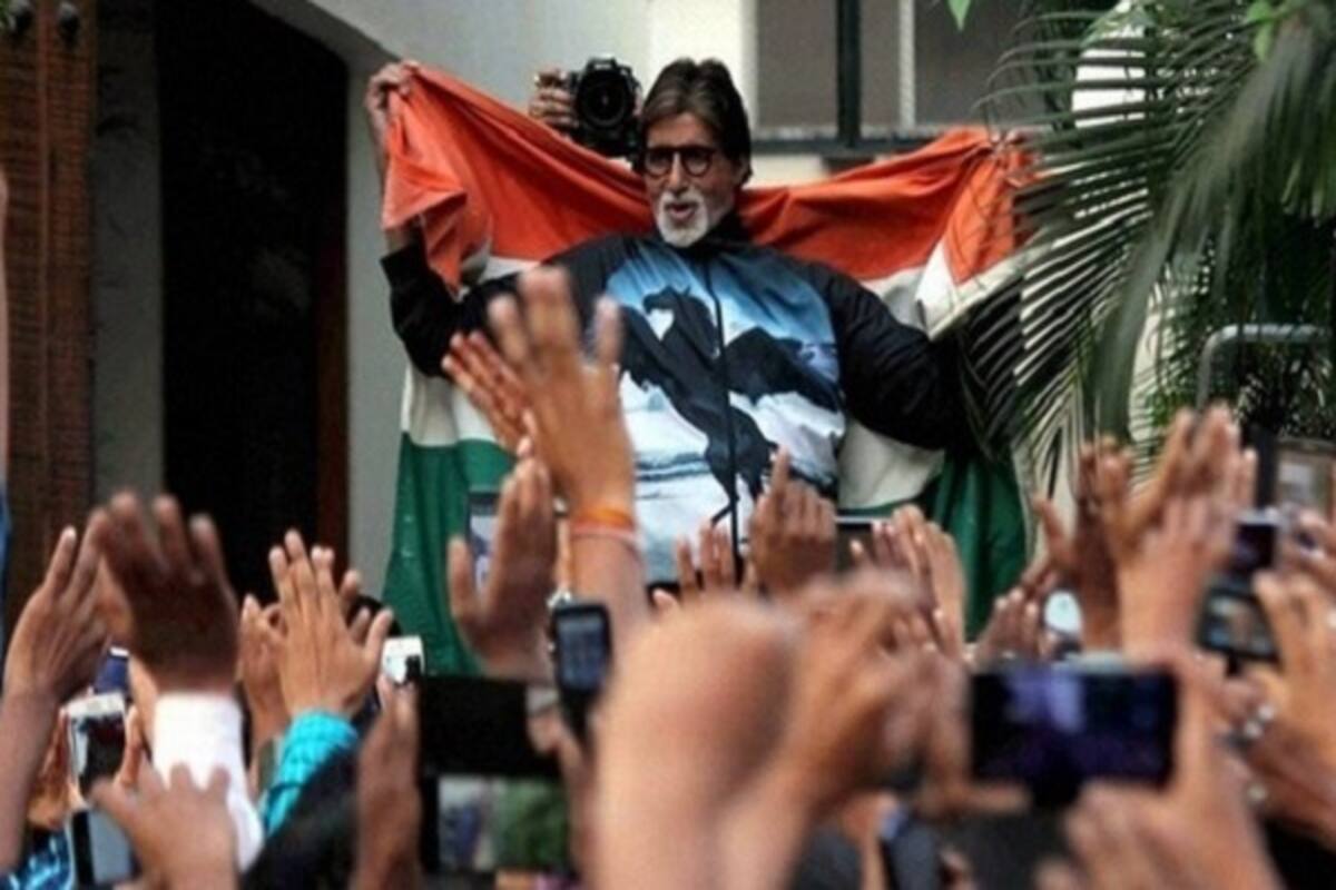 Legal Troubles For Amitabh Bachchan And Abhishek Bachchan Over Indian National Flag Insult Bollywood News Gossip Movie Reviews Trailers Videos At Bollywoodlife Com Amitabh bachchan who is busy shooting for prakash jha's 'satyagraha' had to hold the indian flag for a scene in the film. bollywood life