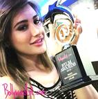 Nargis Fakhri wins Most Motivational Celeb on Social Media: BollywoodLife Awards 2015