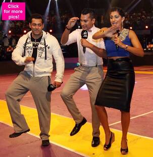 Salman Khan unleashes Bajrangi Bhaijaan at a Kabaddi match- view pics!