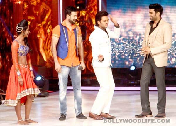 Ritesh-Deshmukh-Manish-Paul30715