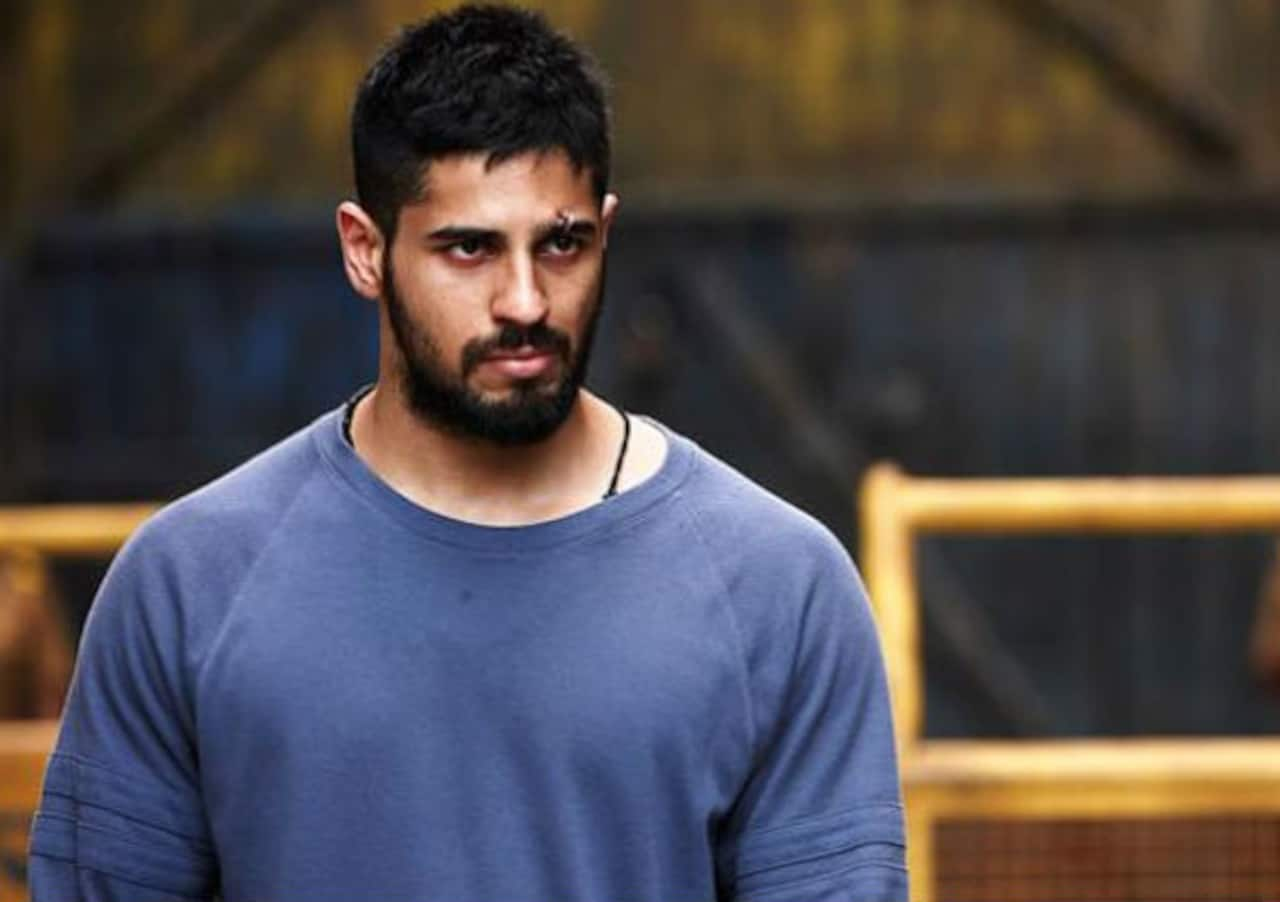 Sidharth Malhotra: During the making of Brothers, I went into a shell  because there was no time for socialising or even interacting with the  family! - Bollywood News & Gossip, Movie Reviews,