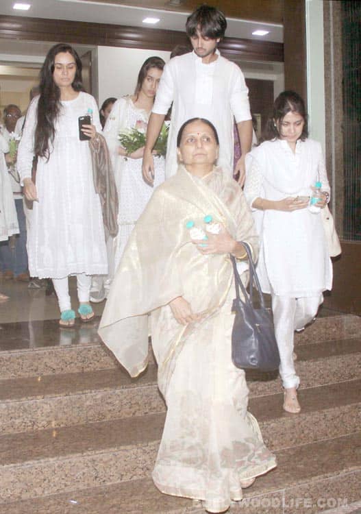 ShraddhaKapoorPadminiKolhapureShaktiKapoor(2)19815