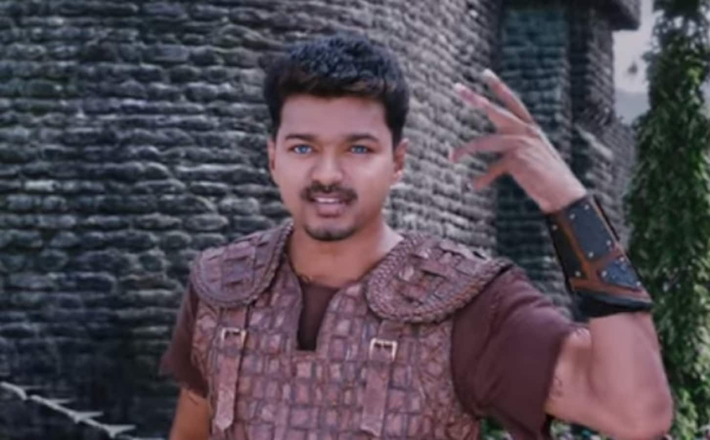 OMG! Is Vijay playing a dwarf in Puli? - Bollywood News & Gossip, Movie Reviews, Trailers & Videos at OMG! Is Vijay playing a dwarf in Puli? - Bollywood News & Gossip, Movie Reviews, Trailers & Videos at