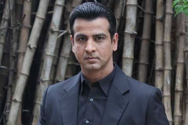 Ronit Roy on Itna Karo Na Mujhe Pyaar: Ekta Kapoor has her own viewpoint, so I don't try to add an extra vision to&nbsp;it