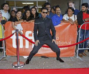 Irrfan Khan clicks a zany picture with his fans at TIFF 2015!