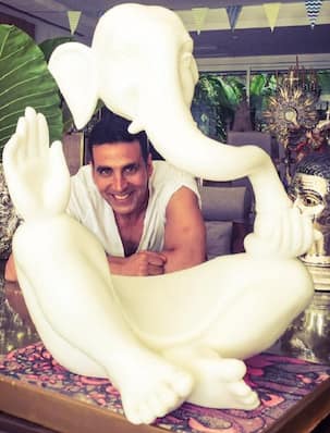 Akshay Kumar all set to bid adieu to Lord Ganesha - view pic!