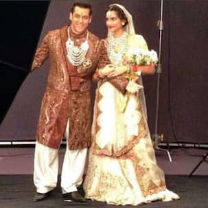 Salman Khan and Sonam Kapoor's playful royal picture will make you fall in LOVE with them!