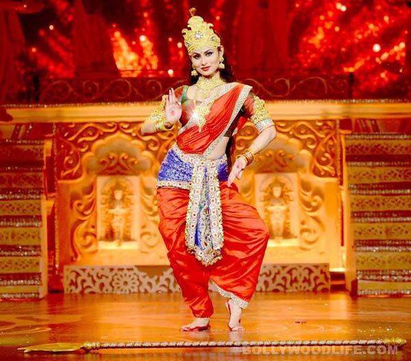 Life-OK-Dussehra---Jeet-Sachchai-Kee---[Mouni-Roy-as-Maa-Durga]