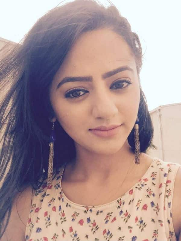 Swaragini's Helly Shah diagnosed with Dengue! - Bollywood News & Gossip ...