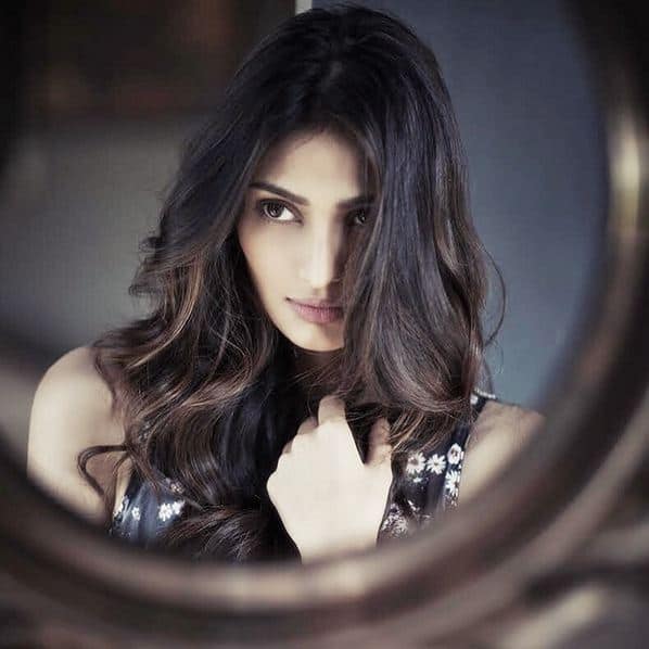 Athiya Shetty: I like people being a little hard on me, who pinpoint my ...