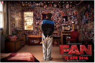 Spot the 8 things Shah Rukh Khan's biggest Fan Gaurav is obsessed with!