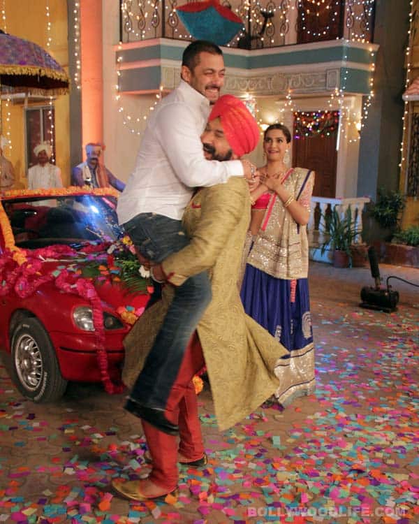 Salman-Khan-,-Mr.-Sodi-&amp;-Sonam-Kapoor