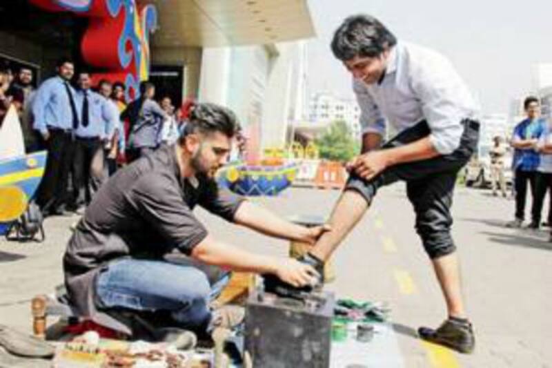 SPOTTED: Arjun Kapoor as a shoeshining boy for Mission Sapne 2!