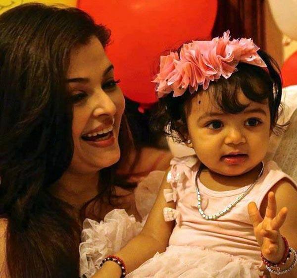 Aishwarya-and-his-daughter-aaradhya-bachchan Aishwarya-and-his-daughter-aaradhya-bachchan
