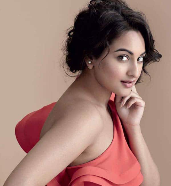 Sonakshi Sinha I Wanted To Be An Astronaut Bollywood News And Gossip Movie Reviews Trailers